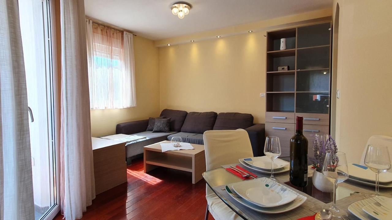 Apartman Istria 4 You Apartment Pula Exterior photo